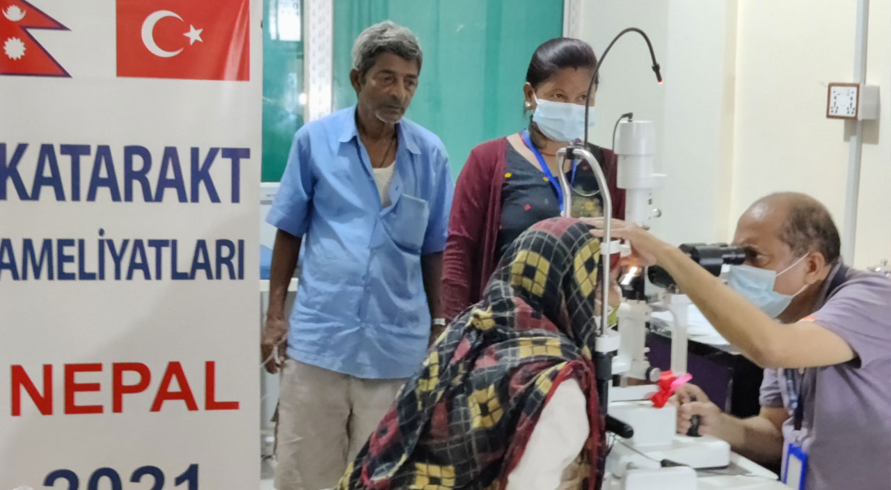 Sadakataşı’ndan Nepal’de 570 katarakt ameliyatı
