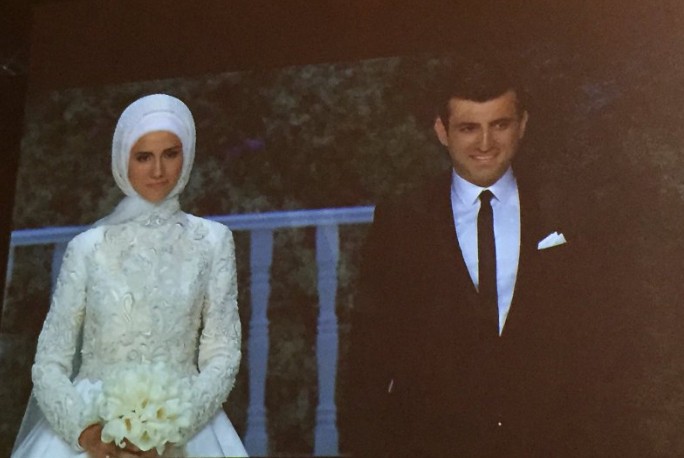 Sümeyye Erdoğan ve Selçuk Bayraktar imzayı attı