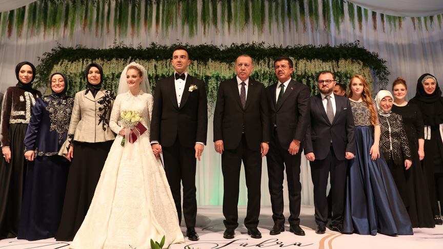 Cumhurbaşkanı Erdoğan nikah şahidi oldu