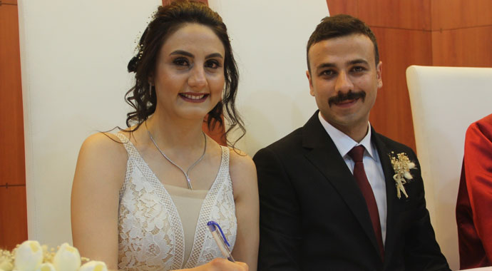 32 bin nikahın ardından kendi kızının nikahını da kıydı