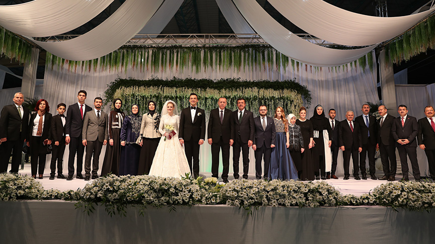 Cumhurbaşkanı Erdoğan nikah şahidi oldu