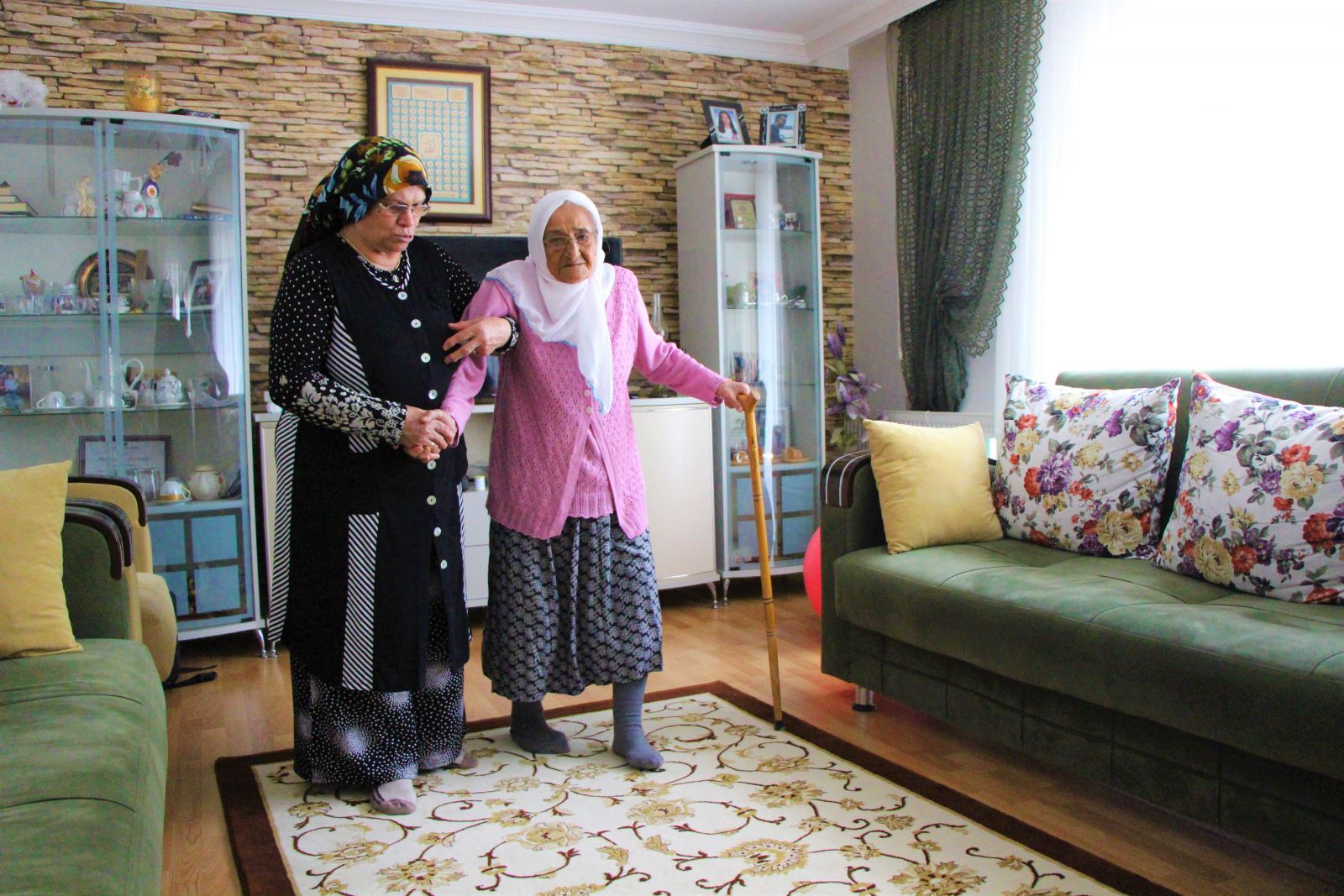 Amasyalı Şeker nine 120 yaşında Amasyalı Şeker nine 120 yaşında