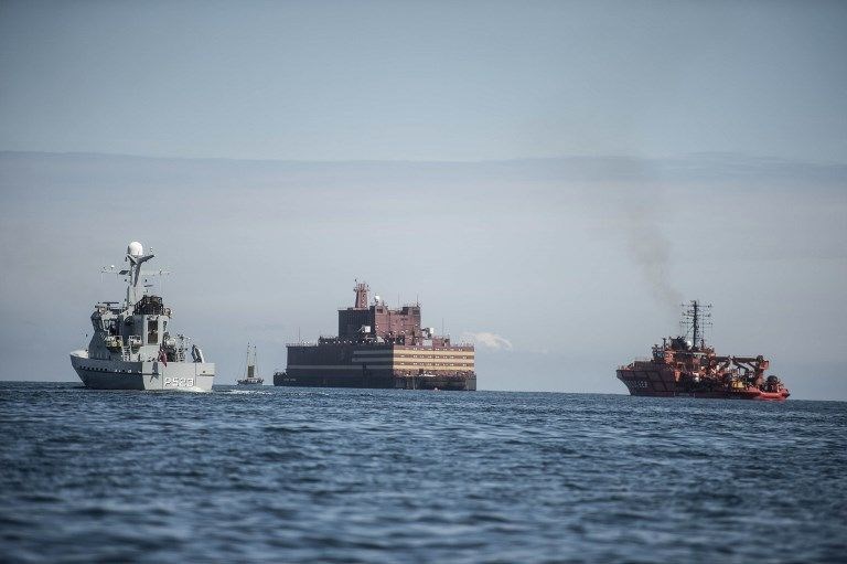 Dünyanın tek yüzer nükleer güç santralinin ilk ünitesi hizmete girdi