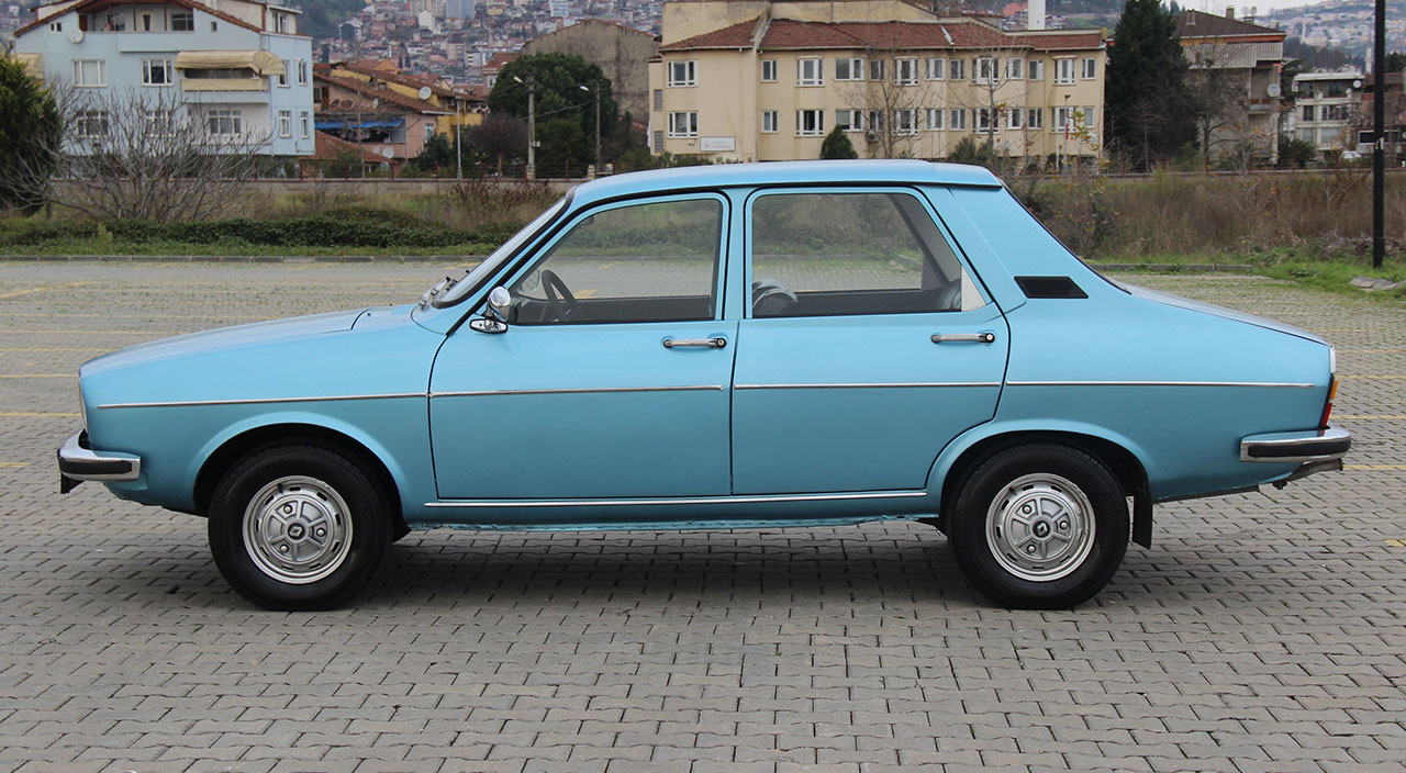 Dedesinden yadigar kaldı: 1979 model otomobili garajdan dahi çıkarmıyor