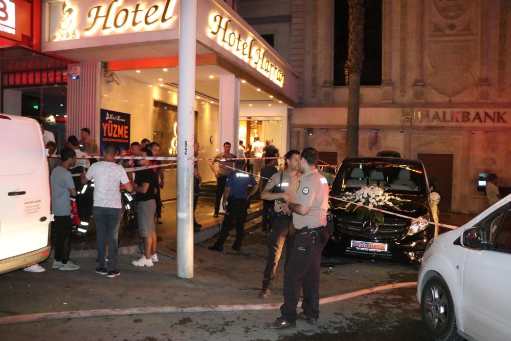 Ünlülerin katıldığı düğünde yangın çıktı, hastaneye kaldırıldılar!