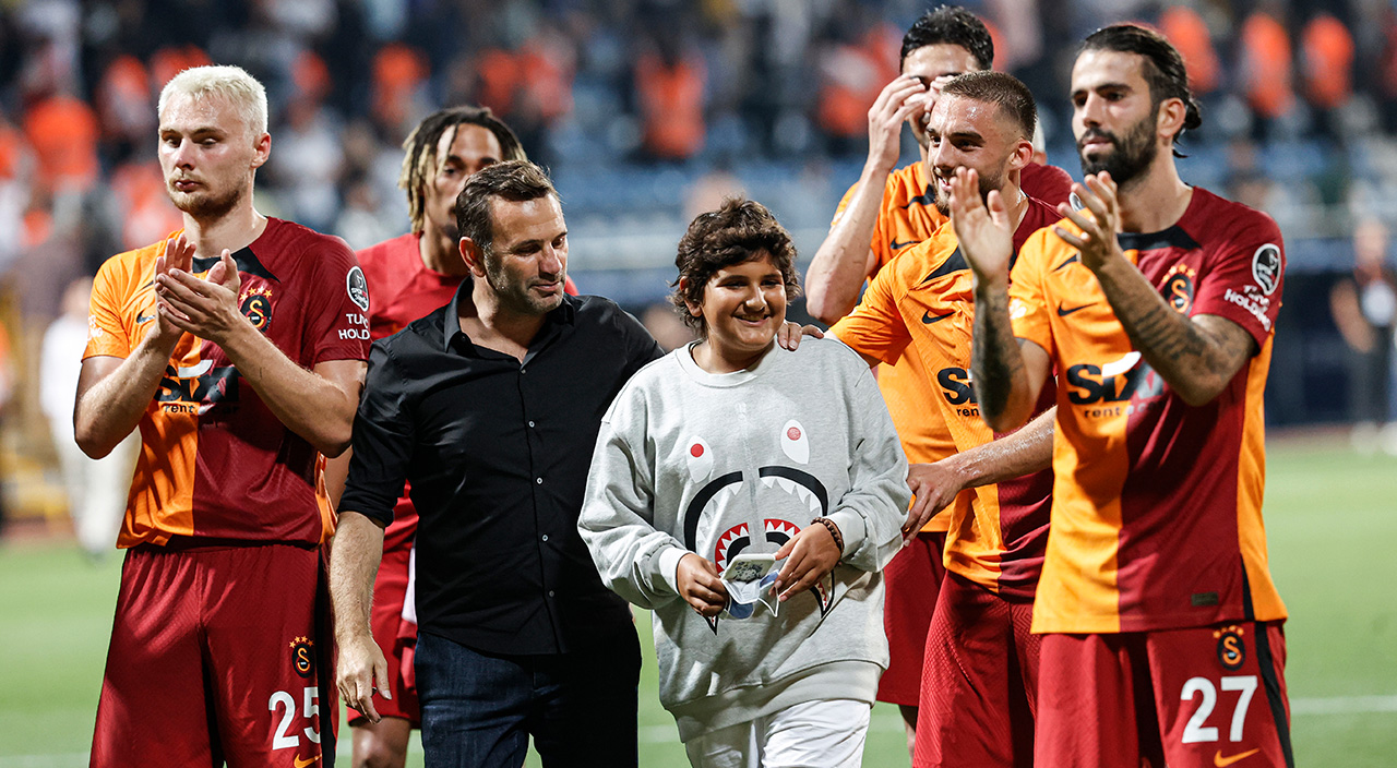 Cimbom'un zirve yürüyüşü! Kasımpaşa'yı üç golle devirdi