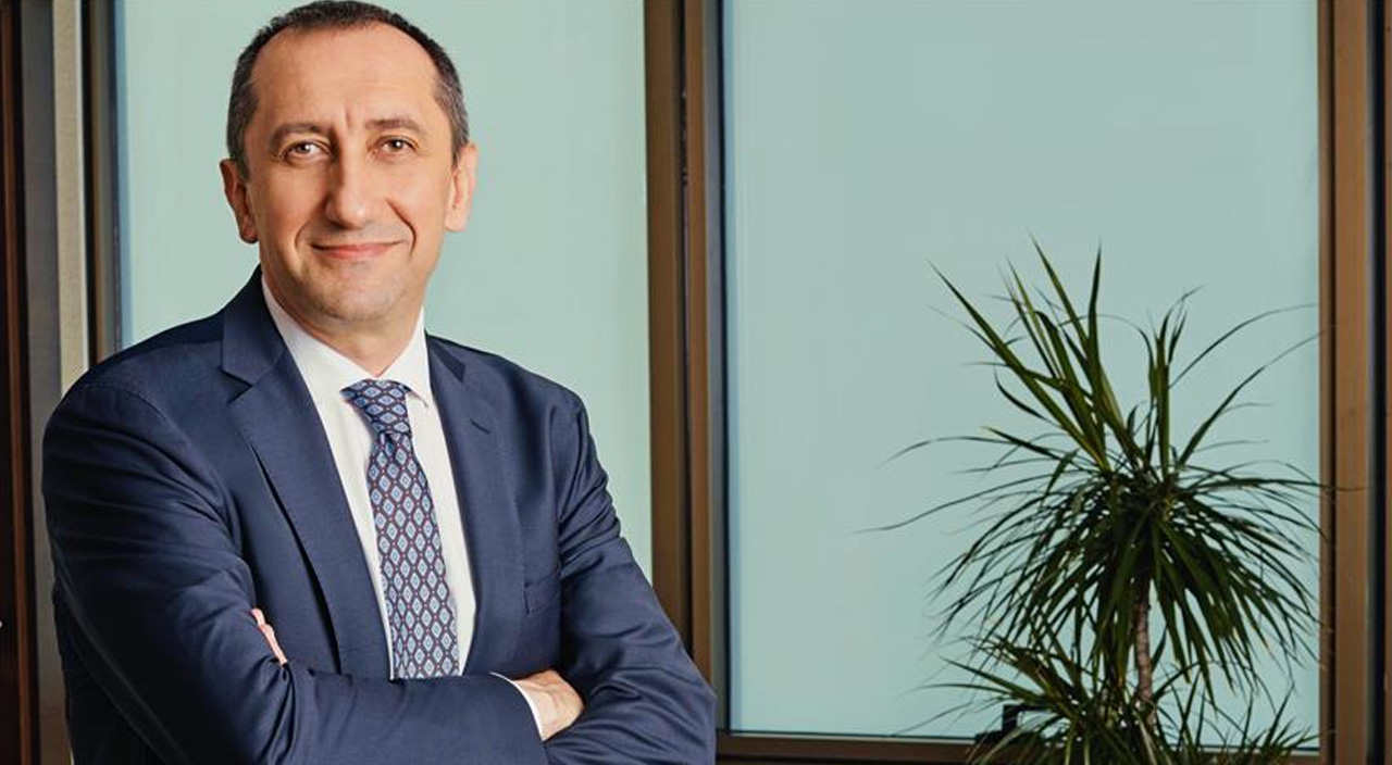 Tarihî Yarımada'yı fiberle donattı: Kapalıçarşı ve Topkapı Sarayı'na ışık hızında internet Tarihî Yarımada'yı fiberle donattı: Kapalıçarşı ve Topkapı Sarayı'na ışık hızında internet