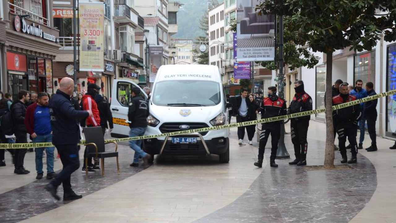 Kar maskeli şahıslardan silahlı saldırı: Yaralılar var