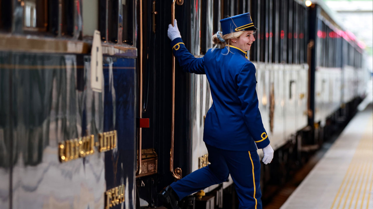 3 yıl sonra yeniden... Tarihi Orient Express treni İstanbul'a ulaştı