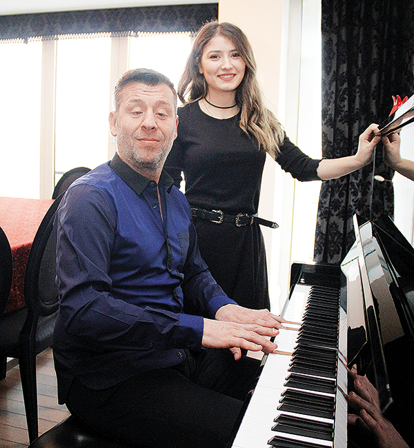 Metin Şentürk: Bir klip çekmekle sanatçı olunmuyor