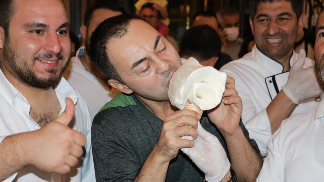 Serdar Ortaç Beşiktaş'tan özür diledi