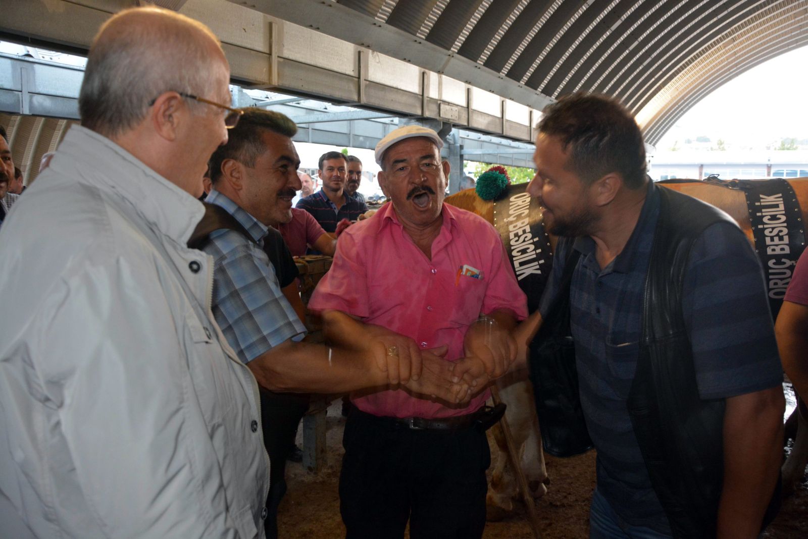 Balıkesir kurban pazarının şampiyonu! İşte fiyatı ve kilosu