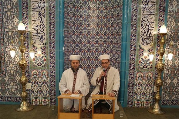 Osmanlı hanedanının torunu New York'ta toprağa verildi