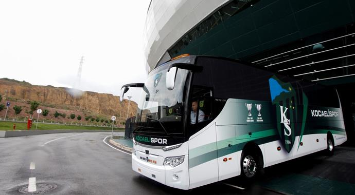 Büyükşehir'den Kocaelispor'a yeni takım otobüsü
