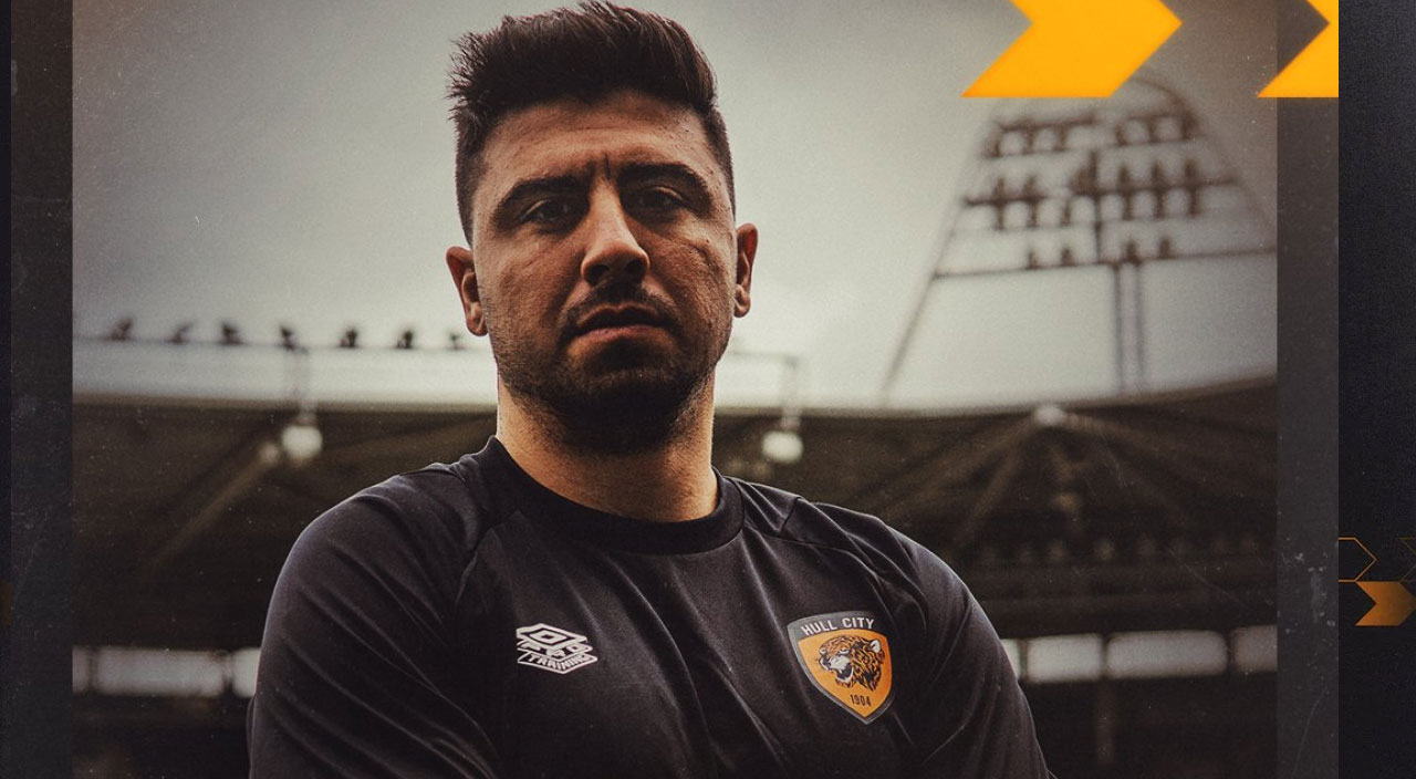 Hull City Ozan Tufan transferini resmen açıkladı... Videoda Beşiktaş'a attığı füze de var!