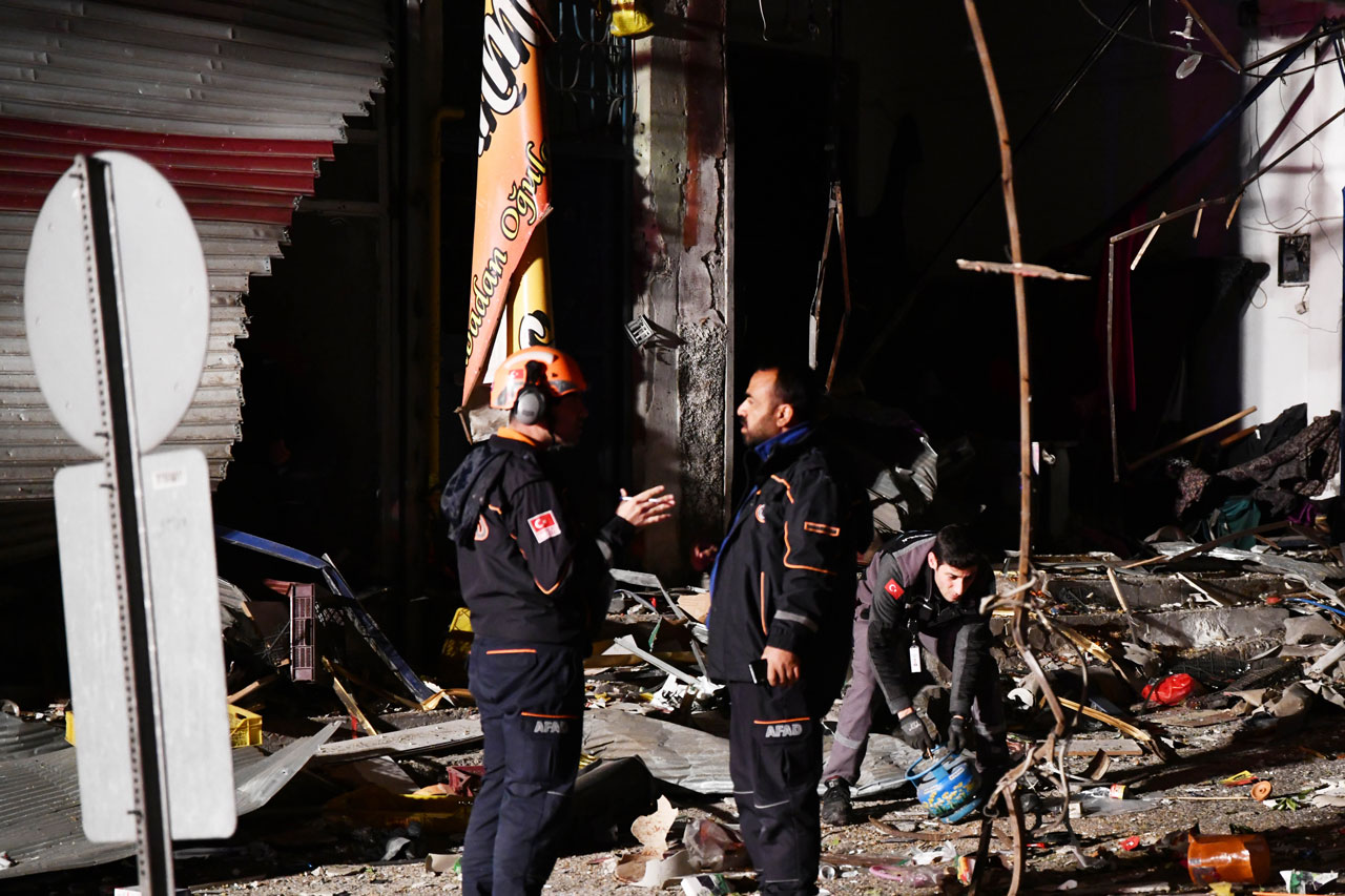 Gaziantep'te sanayi tüpü patladı: Ortalık savaş alanına döndü