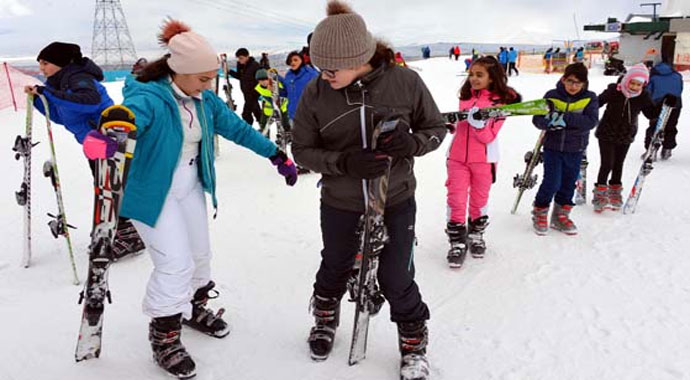 Akın akın oraya gidiyorlar!