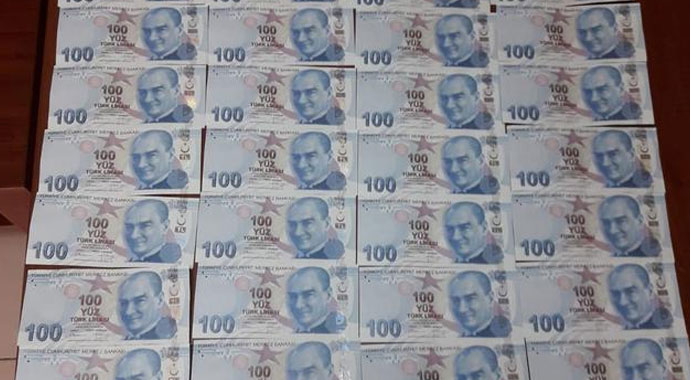 Ayakkabı içerisinde ele geçen sahte paraya tutuklama