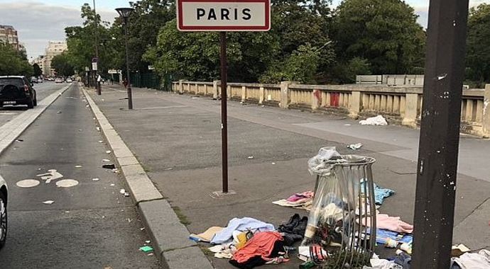 Paris dev bir çöplüğe döndü