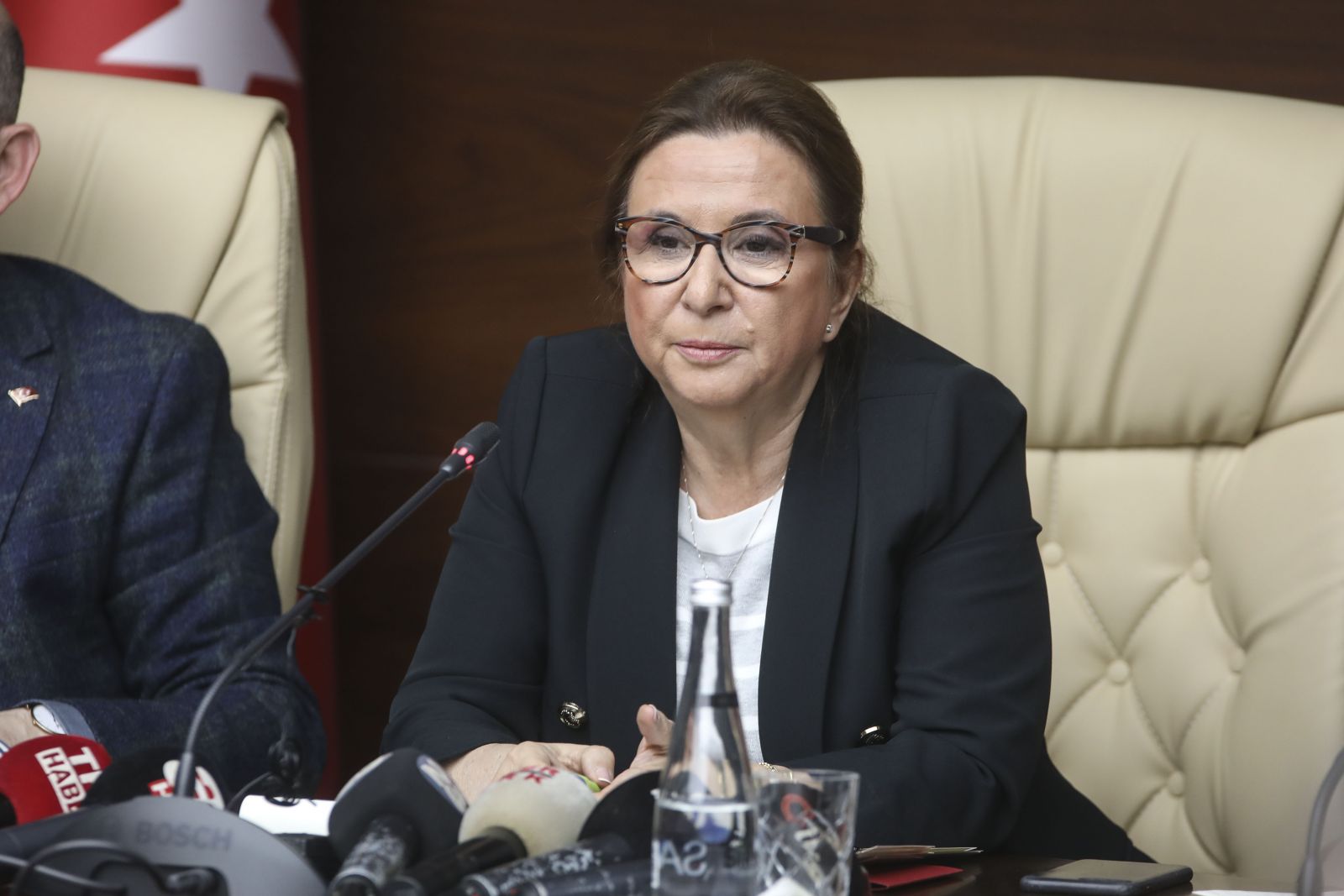 Bakanlar Elazığ'daki deprem bölgesinde