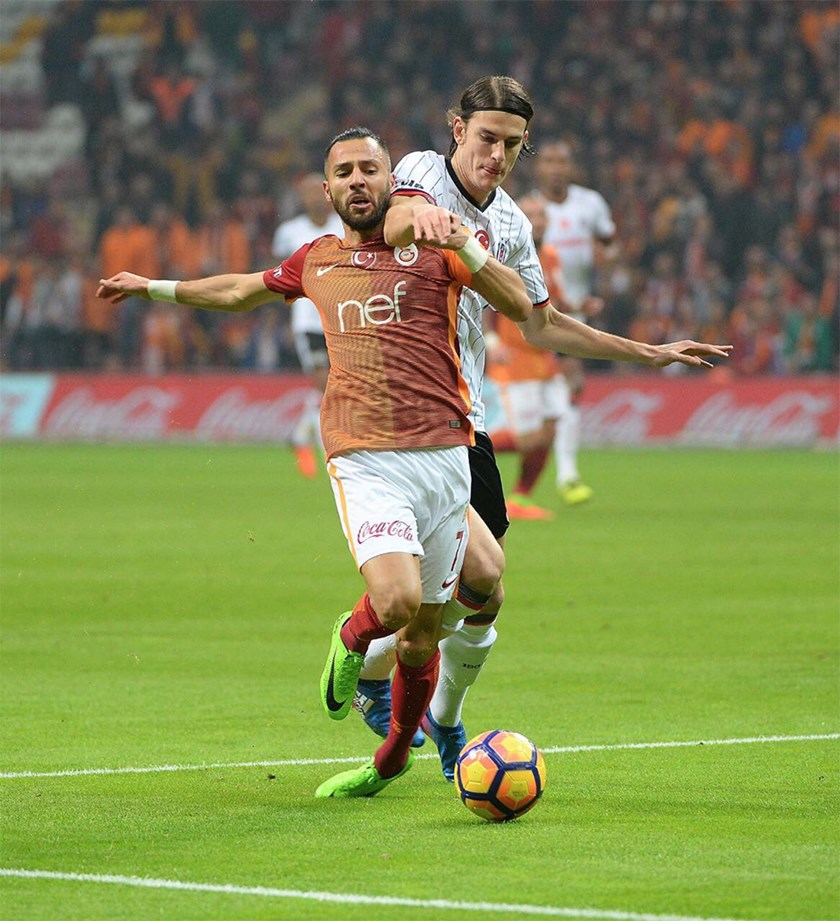 Galatasaray Beşiktaş derbisinde penaltı tartışması