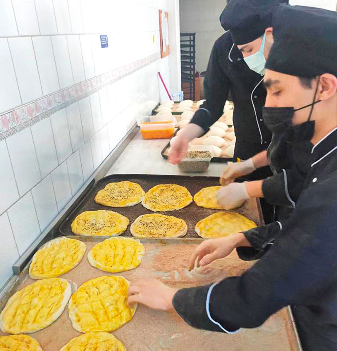 Meslek liseliden her gün 190 bin pide Meslek liseliden her gün 190 bin pide