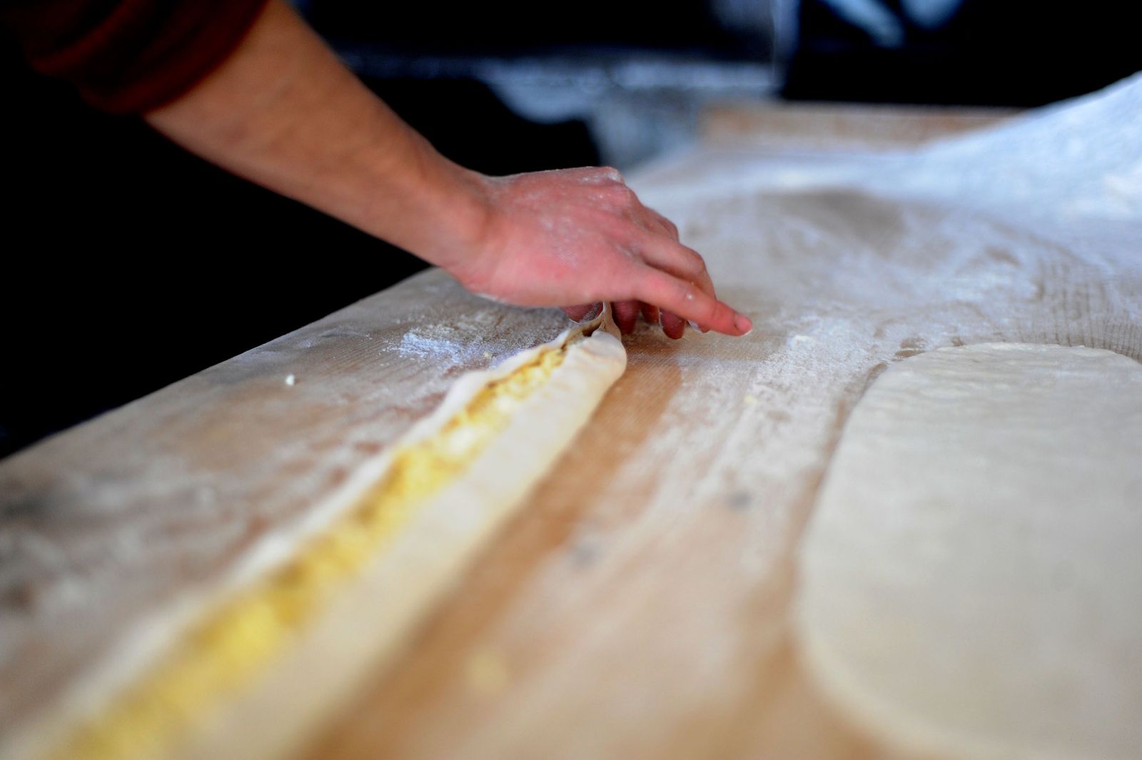 Karadeniz'in lezzetleri ilgi çekmeye devam ediyor! Bu pidenin porsiyonu bir metre