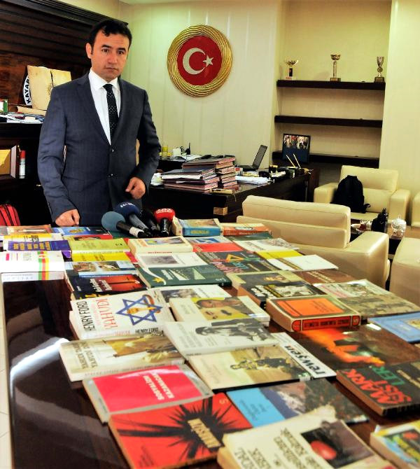 Dağda yakını memurlar işten atıldı