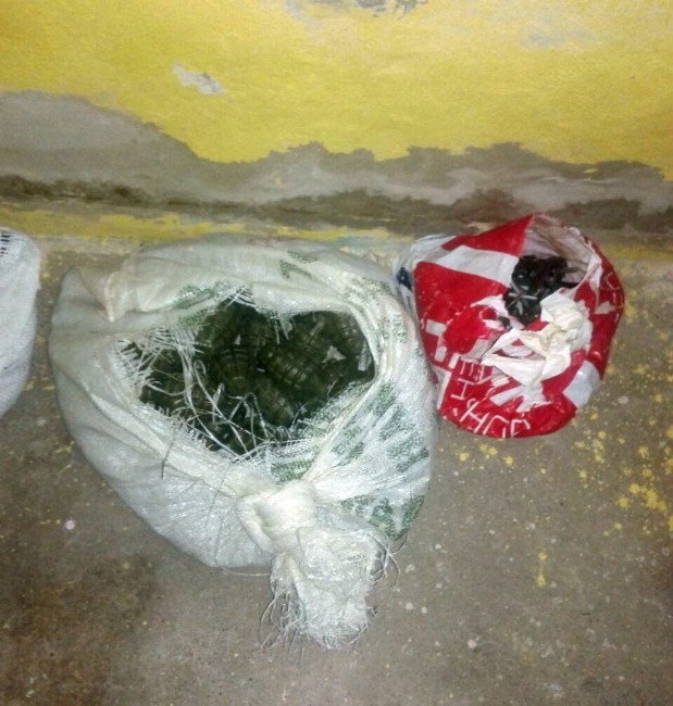 Bağlar'da PKK'ya darbe! Cephanelik ele geçirildi