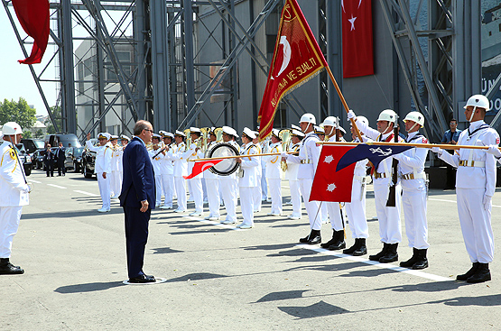 Erdoğan, 'Kınalıada'yı denize indirdi, 'İstanbul'un da ilk kaynağını yaptı Erdoğan, 'Kınalıada'yı denize indirdi, 'İstanbul'un da ilk kaynağını yaptı