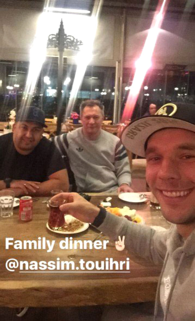 Transferi gündemde olan Podolski'nin menajeri İstanbul'a geldi