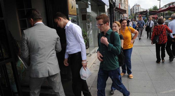 Şişli'de bomba alarmı