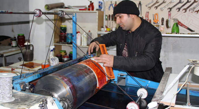 Poşetin ücretli hale gelecek olması bez çantalara ilgiyi arttırdı