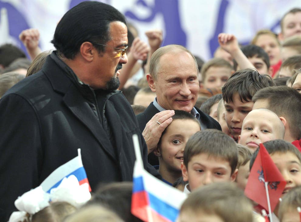 Putin'in yakın arkadaşı Hollywood yıldızı Steven Seagal'dan savaş açıklaması