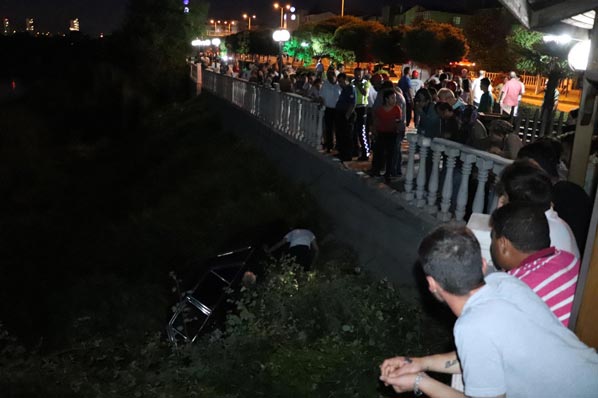 Herkes oraya toplandı! Film gibi seyrettiler