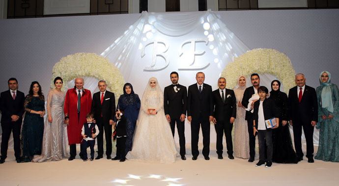 Cumhurbaşkanı Erdoğan nikah şahitliği yaptı