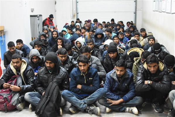 Edirne'de 3 düzensiz göçmen donarak öldü