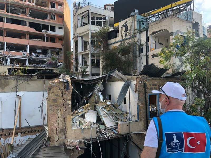 Deniz Feneri Derneği felaket bölgesi Lübnan'da