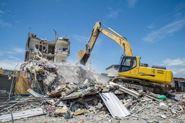 Ekvador'daki depremde ölü sayısı 413'e yükseldi