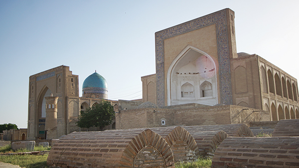 Buhara'nın gülleri, Yedi pir & Çar Bekir
