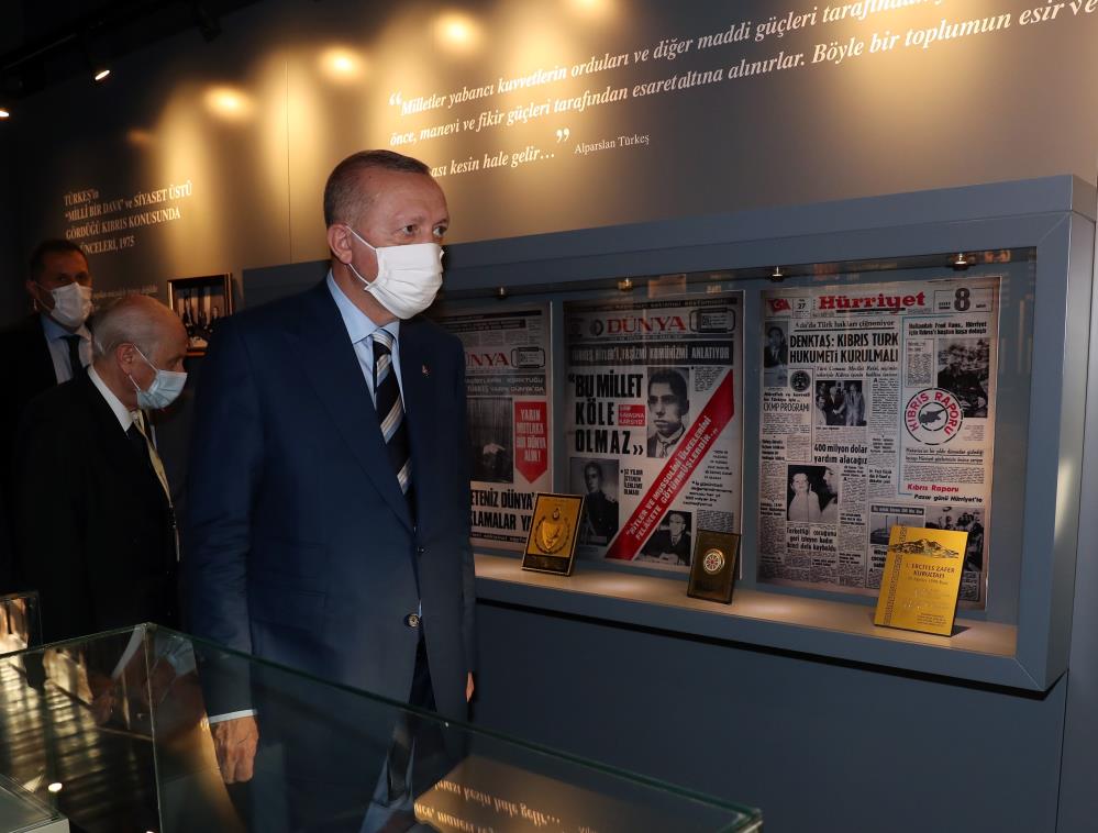 Erdoğan ve Bahçeli'den, Türkeş’in doğduğu eve ziyaret