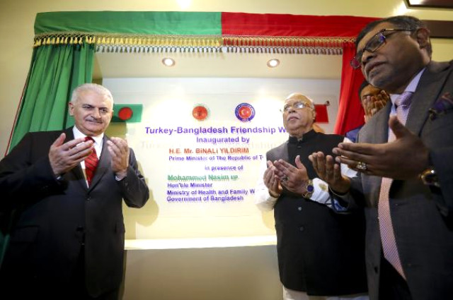 Başbakan'a Bangladeş ziyaretinde kızı da eşlik ediyor