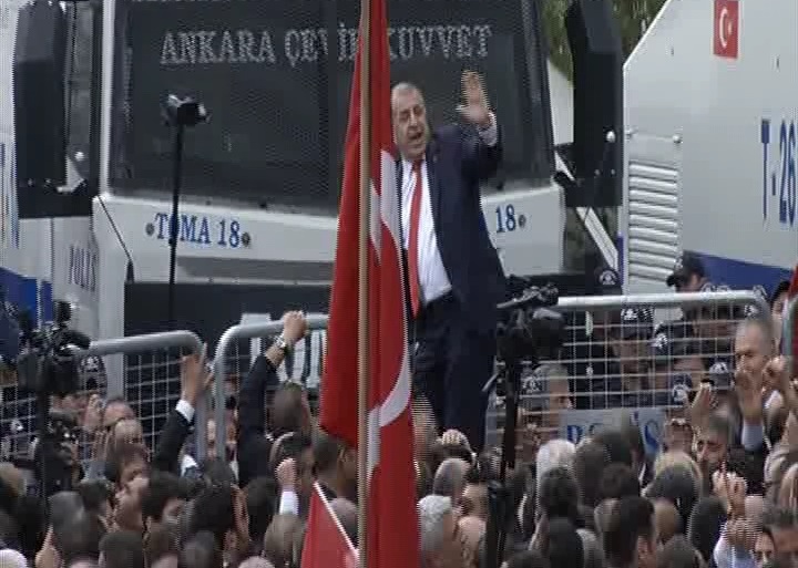 MHP'li muhalifler evlerine döndü MHP'li muhalifler evlerine döndü