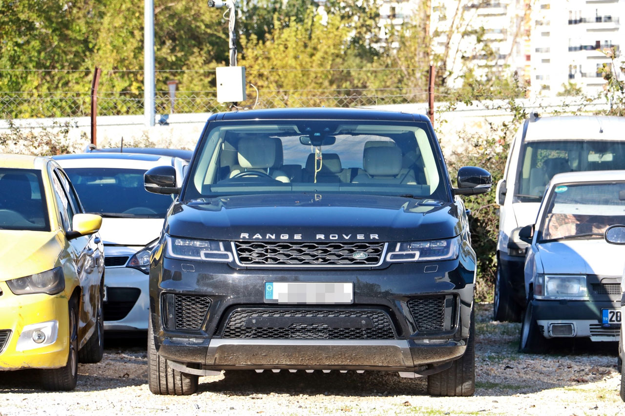 Yediemin otoparklarında milyonlar çürüyüp gidiyor