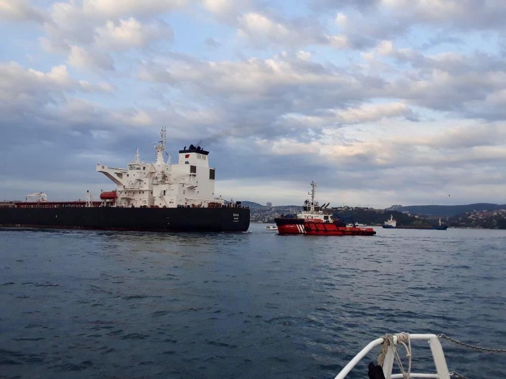 Boğaz'da faciaya ramak kaldı: Petrol tankeri 300 metre kala durduruldu Boğaz'da faciaya ramak kaldı: Petrol tankeri 300 metre kala durduruldu