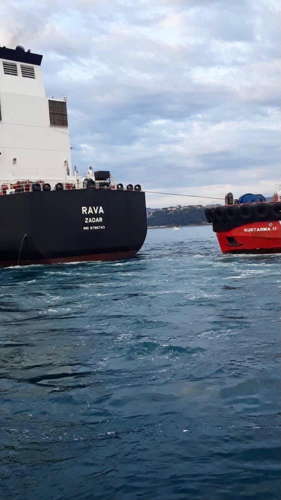Boğaz'da faciaya ramak kaldı: Petrol tankeri 300 metre kala durduruldu Boğaz'da faciaya ramak kaldı: Petrol tankeri 300 metre kala durduruldu