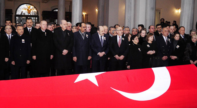 Tarihçi Prof. Dr. Kemal Karpat, son yolculuğuna uğurlanıyor