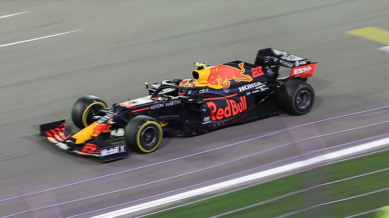 Perez 2022'de Red Bull-Honda F1 Takımı'nda kalıyor Perez 2022'de Red Bull-Honda F1 Takımı'nda kalıyor