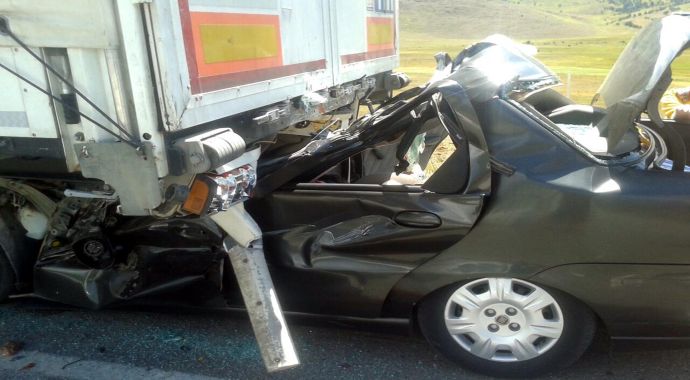 Erzincan'da trafik kazası: 4 ölü