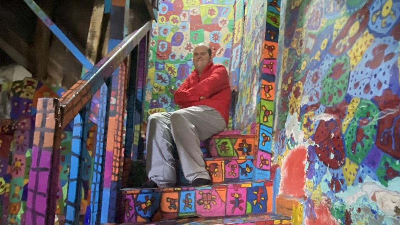 Engelsiz sanatını tüm dünyaya tanıttı